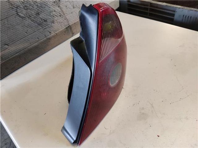 FORD 1S7113404A Piloto trasero derecho  disponible Lugo