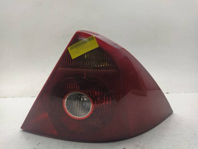 1S7113404A FORD Piloto trasero derecho comprar Alcalá