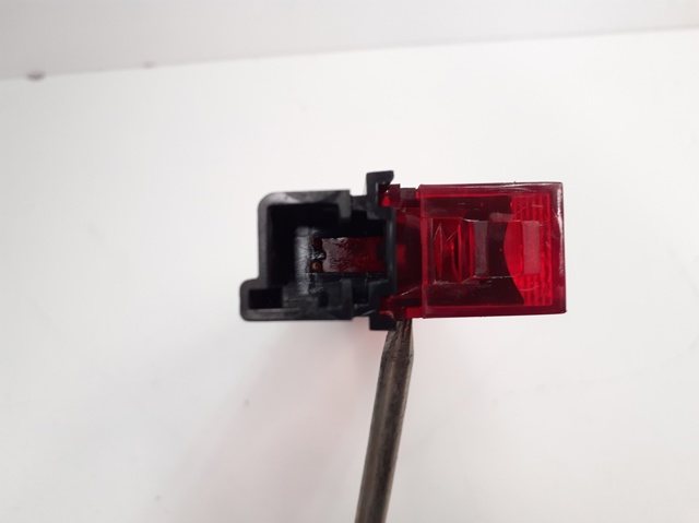 FORD 1S7113A613AE Luz de freno trasera adicional  disponible España