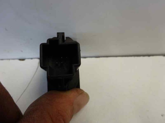 1S7T14529AB FORD Botón de elevalunas delantero derecho comprar Alcalá