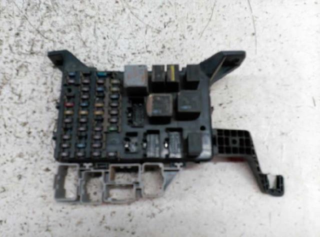 1S7T14A073AE Caja de fusibles trasera interior comprar Sevilla