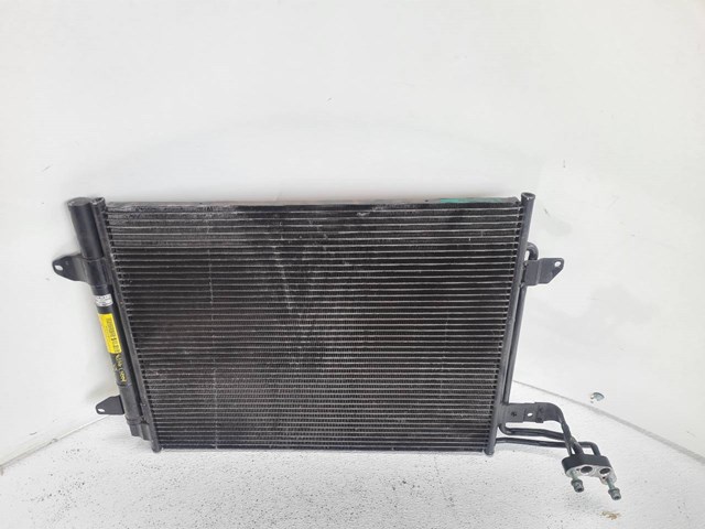Condensador / radiador  aire acondicionado para volkswagen caddy iii furgón 2.0 sdi bdj 1T0298403
