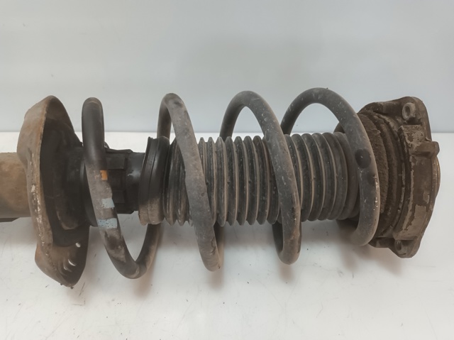 1T0413031DN Amortiguador delantero  comprar en Reus