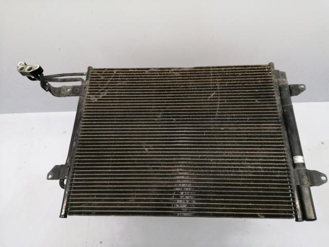 Condensador / radiador  aire acondicionado para volkswagen touran 1.9 tdi bxe 1T0820411E