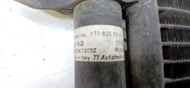 1T0820411E VAG Condensador de aire acondicionado  disponible Alicante