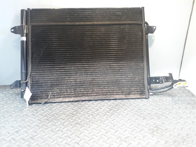 Condensador / radiador  aire acondicionado para volkswagen caddy iii ranchera familiar 1.9 tdi bls 1T0820411E