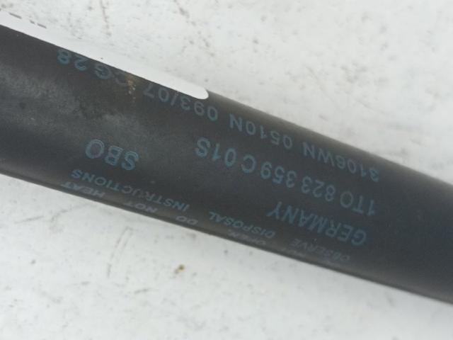 VAG 1T0823359C Amortiguador de capó  disponible Valladolid