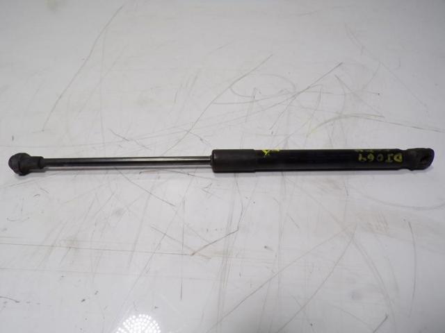VAG 1T0823359D Amortiguador de capó comprar Pamplona