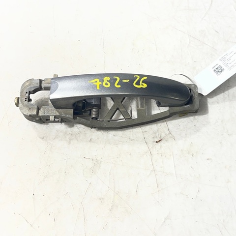 VAG 1T0837886B Soporte de manija exterior de puerta delantera derecha comprar Barcelona
