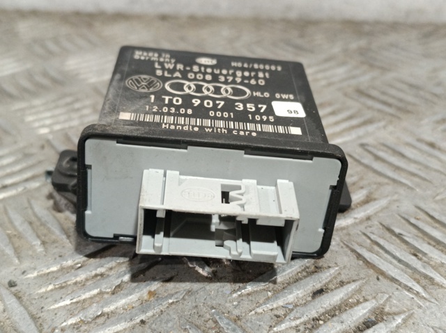 1T0907357 Módulo de control de iluminación adaptativa (ECU)  comprar en Reus