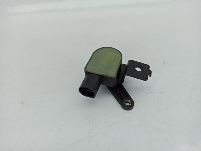 Sensor de nivel de carrocería trasero 1T0907503 VAG