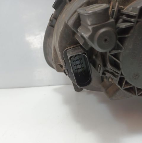 Faro delantero derecho 1T0941006M VAG