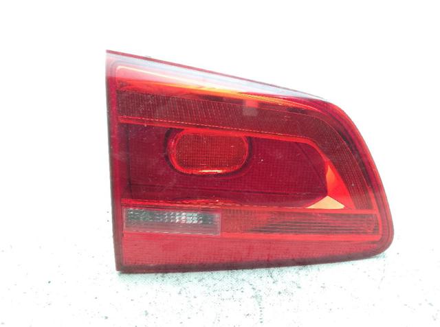 1T0945093 Piloto trasero interior izquierdo  disponible Utrera