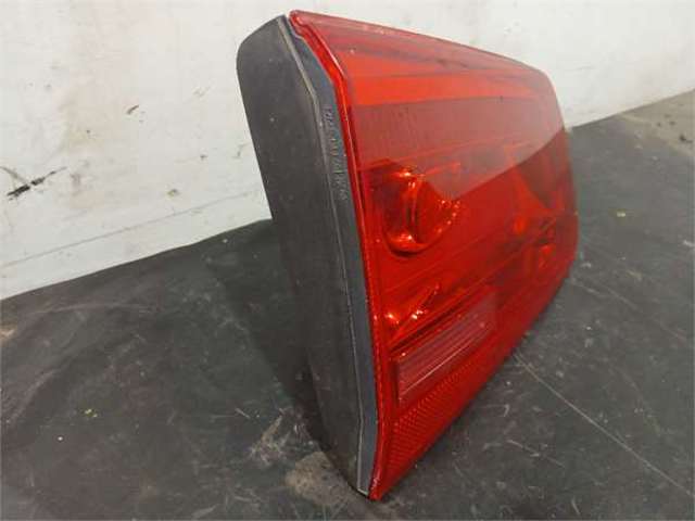 1T0945093 Piloto trasero interior izquierdo  en stock Castellón