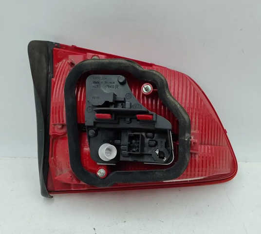 1T0945094A Piloto trasero interior derecho comprar Girona