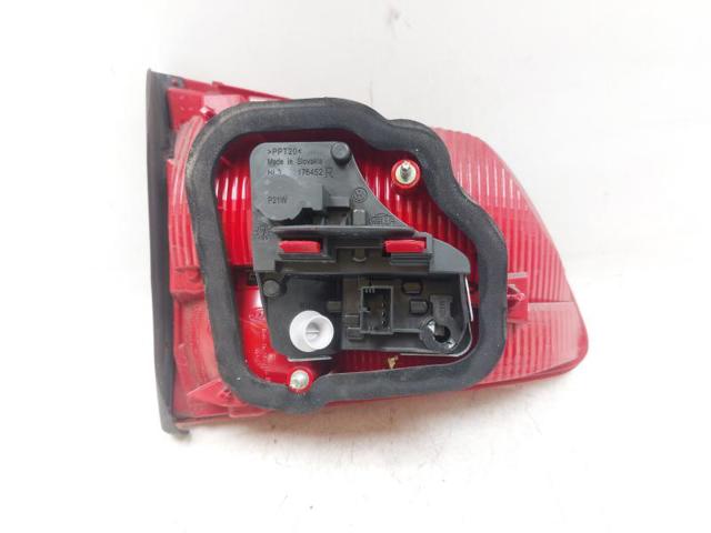 1T0945094A VAG Piloto trasero interior derecho  comprar en Jaén