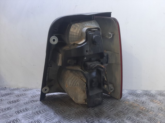 1T0945095N Piloto trasero izquierdo  comprar en Reus