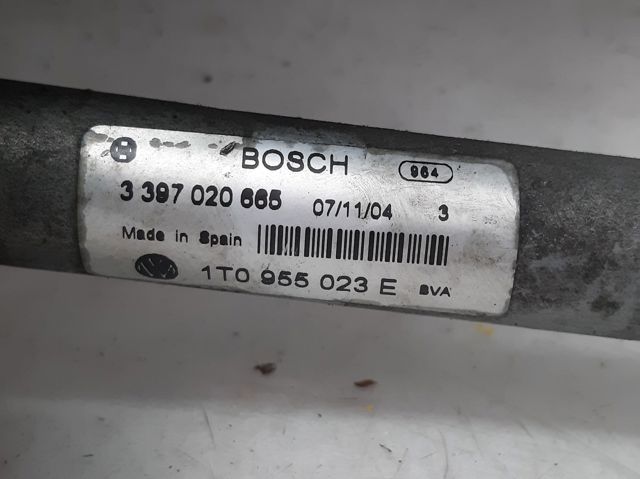 1T0955023E Trapezoide de limpiaparabrisas izquierdo  en stock Castellón