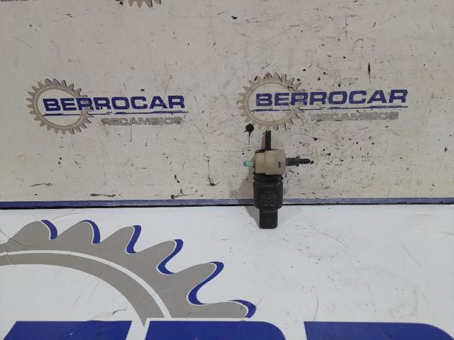 VAG 1T0955651 Bomba de agua limpiaparabrisas, delantera  en stock Salamanca