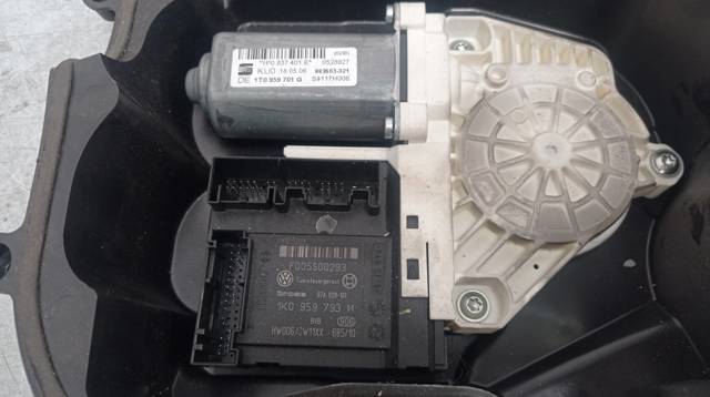 VAG 1T0959701G Motor del elevalunas de la puerta delantera izquierda  comprar en Ponferrada