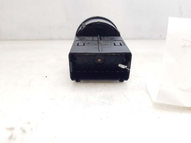 1U0941531D Interruptor de luces en el tablero  comprar en Pontevedra