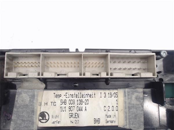 1U1907044A VAG Unidad de control aire acondicionado  en stock Córdoba