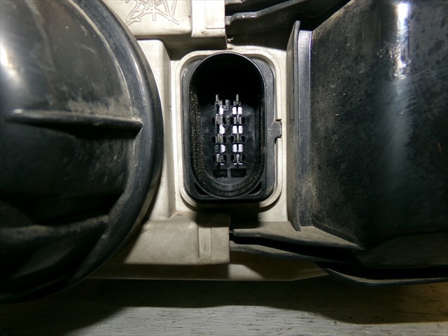 1U1941015L VAG Faro izquierdo  disponible Alicante