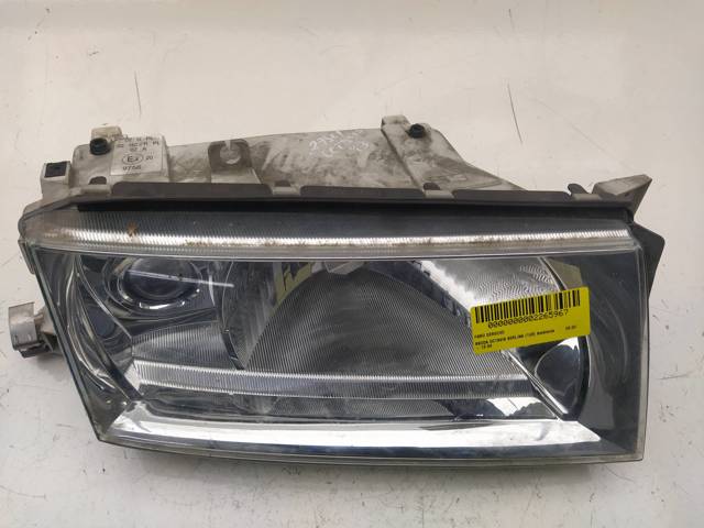 1U1941016E VAG Faro derecho  disponible Vigo
