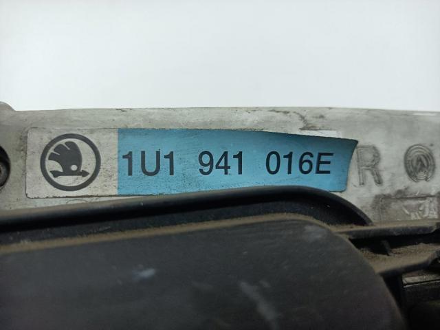 1U1941016E Faro derecho  disponible Utrera