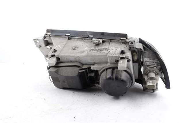 1U1941016L Faro derecho  disponible Málaga