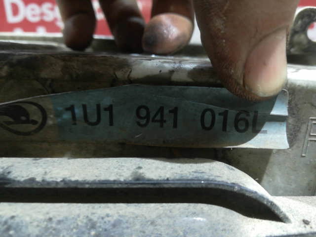 1U1941016L VAG Faro derecho comprar Madrid