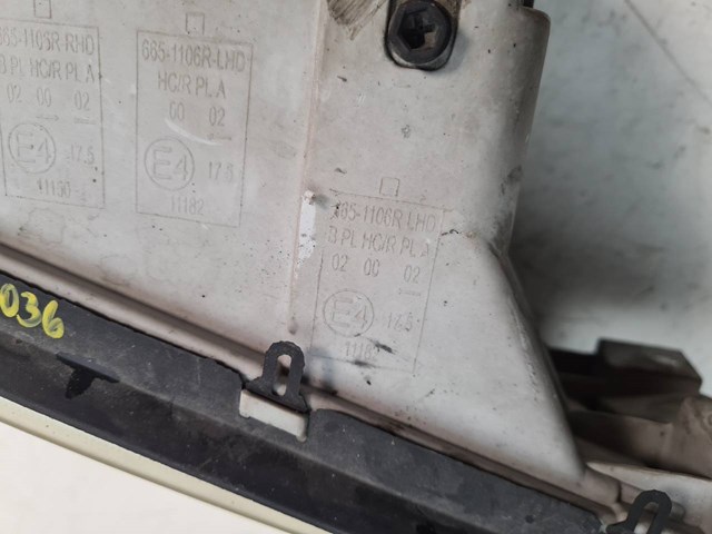 Faro delantero derecho 1U1941018 VAG