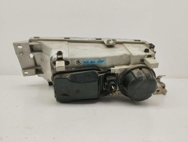 1U1941018P Faro derecho comprar Girona