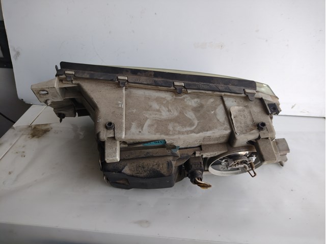 1U1941018P VAG Faro derecho comprar Alcalá