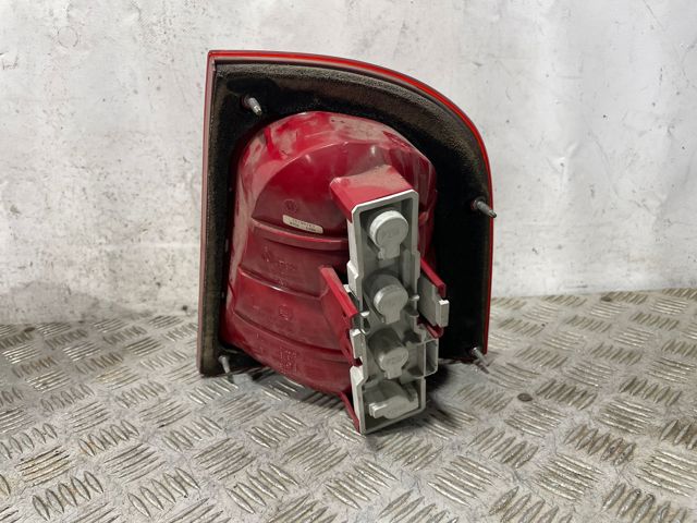 1U6945095 Piloto trasero izquierdo comprar Sevilla