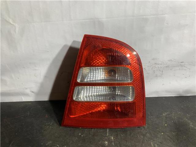 1U6945096 VAG Piloto trasero derecho  comprar en Lleida