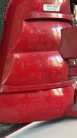 VAG 1U6945111 Piloto trasero izquierdo  disponible España