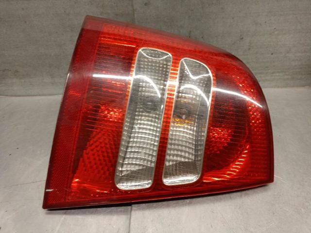 1U6945111C VAG Piloto trasero izquierdo  disponible Ourense