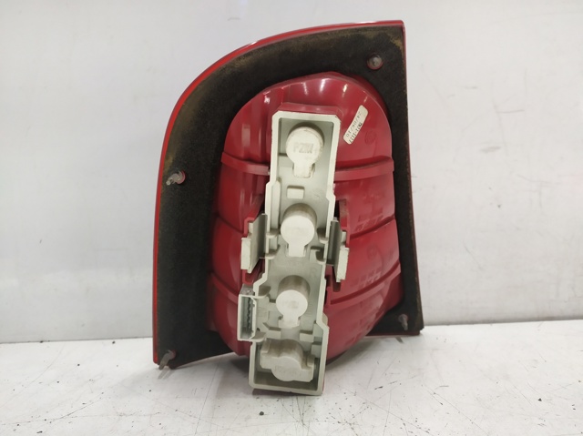 1U6945112 VAG Piloto trasero derecho  en stock Huelva