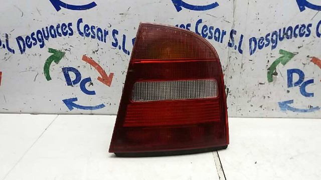 1U6945112 VAG Piloto trasero derecho  disponible Ourense