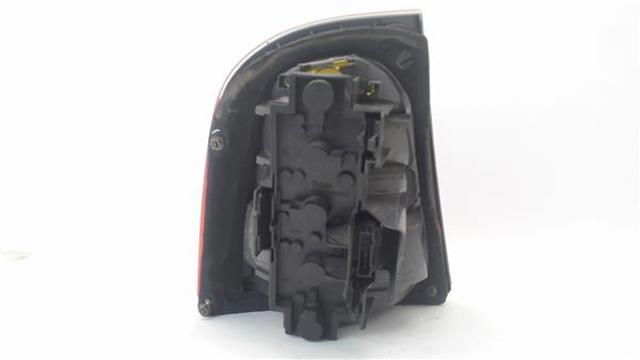 1U6945112A VAG Piloto trasero derecho comprar Bilbao