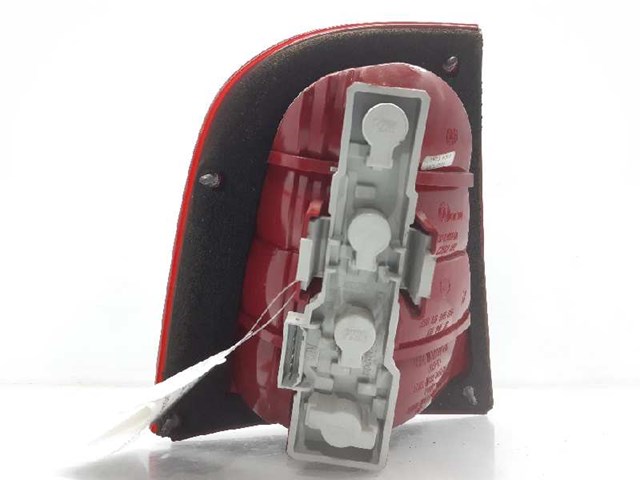 1U6945112C VAG Piloto trasero derecho comprar Alcalá