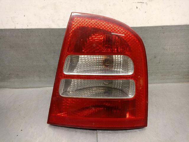 1U6945112C Piloto trasero derecho  disponible Málaga