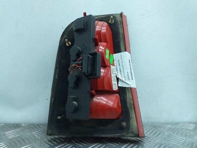 1U9945096 VAG Piloto trasero derecho comprar Alcalá