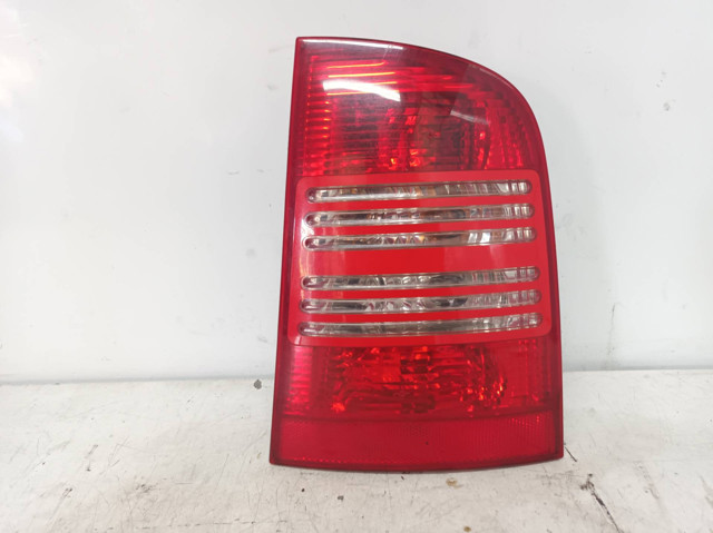 1U9945096 Piloto trasero derecho comprar Girona