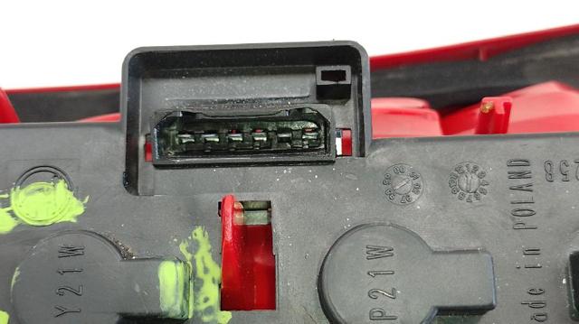 1U9945096 VAG Piloto trasero derecho comprar Alcalá