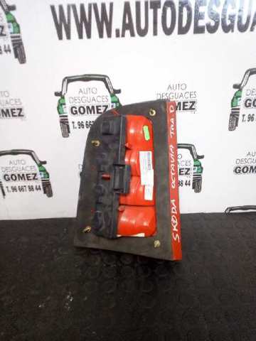 1U9945096 Piloto trasero derecho  comprar en Reus