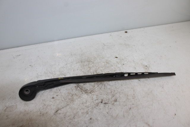 1U9955707B VAG Brazo del limpiaparabrisas trasero  disponible Ourense