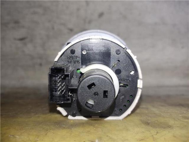 1Z0941431C Interruptor de luces en el tablero comprar Almería