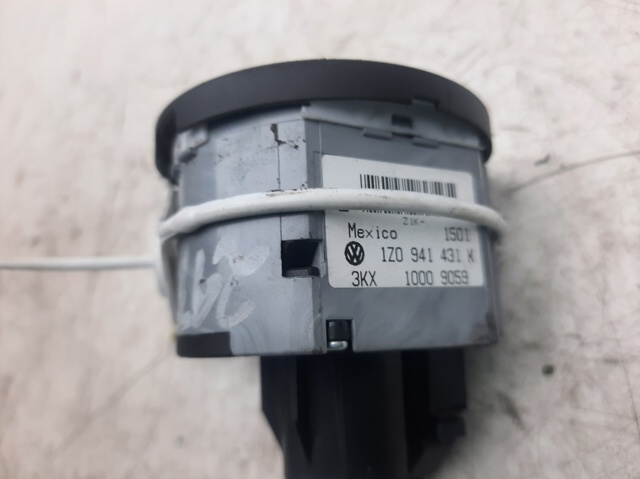 1Z0941431K Interruptor de luces en el tablero  disponible Burgos
